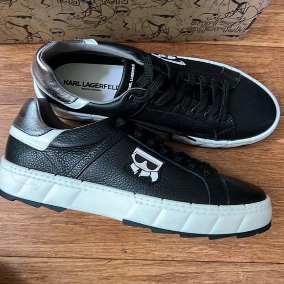 NEW * DESIGNER* KARL LAGERFELD Black Leather Sneaker sz 10.5 / 43.5 - Picture 2 of 7